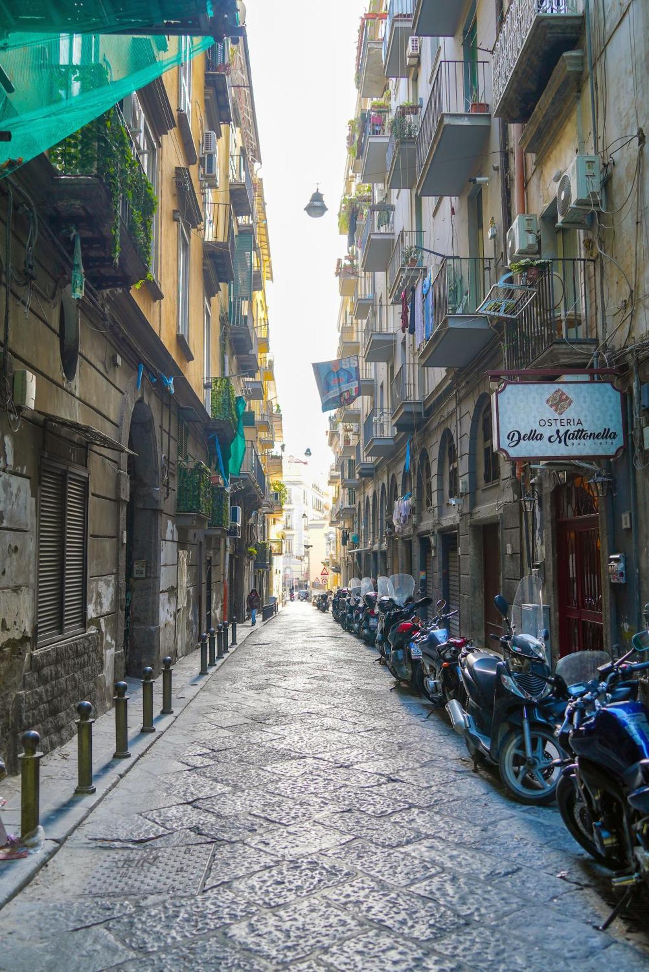 Casa Al Centro Di A' Fenestrella * Neapel